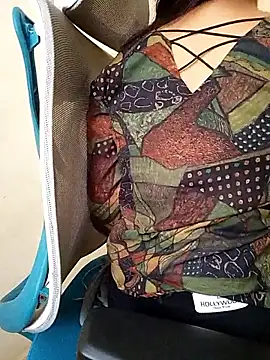 Indianhyna online show from 09/26/25, 07:23