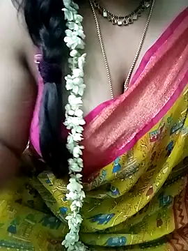 Snapshot of your-sameera chatting on 10/07/25, 04:15 your-sameera online show from 10/07/25, 04:15