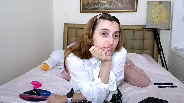 Snapshot of Iren chatting on 07/08/26, 10:31 Iren online show from 07/08/26, 10:31