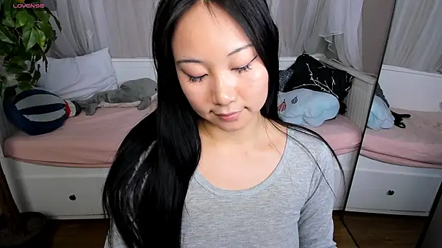 Inari Okami  online show from 01/18/25, 11:55