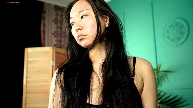 Inari Okami  online show from 09/26/25, 06:50