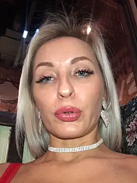 Diamond Bunny  online show from 01/10/25, 04:20