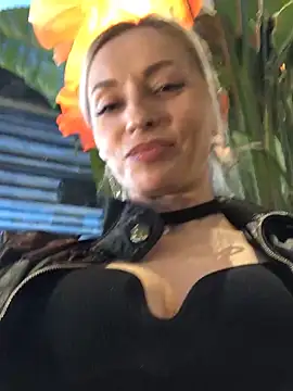 Diamond Bunny  online show from 03/07/25, 03:28