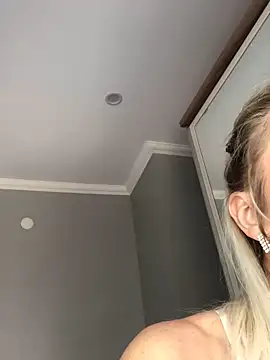 Diamond Bunny  online show from 03/14/25, 09:46