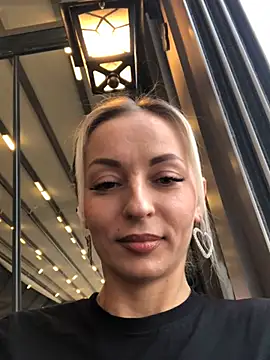 Diamond Bunny  online show from 03/16/25, 03:39