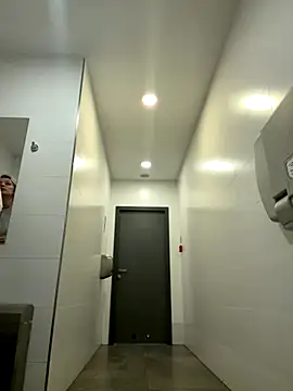 Diamond Bunny  online show from 11/26/25, 01:45