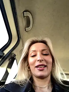 Diamond Bunny  online show from 01/14/26, 01:39