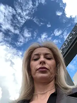 Diamond Bunny  online show from 03/22/26, 01:14