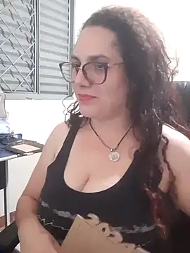 Snapshot of litha_luna chatting on 12/11/24, 02:41 litha luna online show from 12/11/24, 02:41