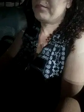 Snapshot of litha_luna chatting on 01/11/25, 03:23 litha luna online show from 01/11/25, 03:23