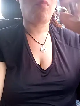 Snapshot of litha_luna chatting on 02/24/25, 09:20 litha luna online show from 02/24/25, 09:20