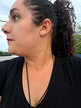 Snapshot of litha_luna chatting on 11/05/25, 09:26 litha luna online show from 11/05/25, 09:26