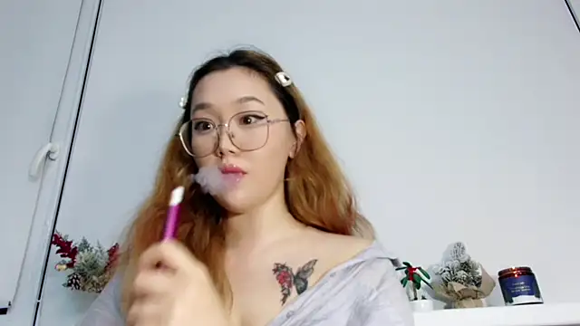 Jennatyan online show from 11/25/25, 03:45