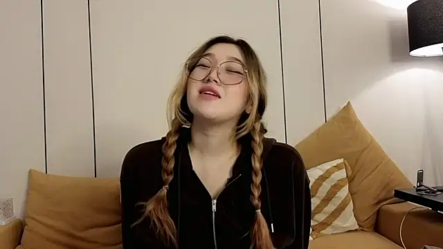 Jennatyan online show from 03/16/26, 05:44