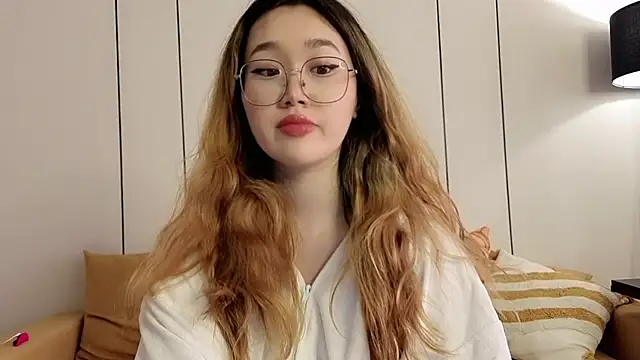 Jennatyan online show from 04/17/26, 06:16