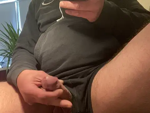 Snapshot of mesetti chatting on 03/02/25, 09:31 mesetti online show from 03/02/25, 09:31