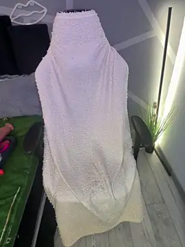 krysstal003 online show from 12/20/24, 09:50