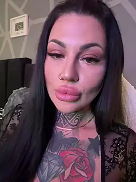 krysstal003 online show from 01/21/25, 07:39