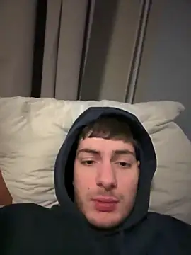 youssef00711 online show from 02/17/25, 10:47