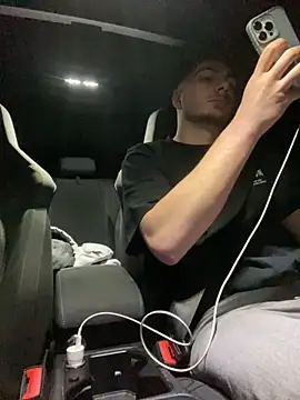 youssef00711 online show from 03/05/25, 08:00