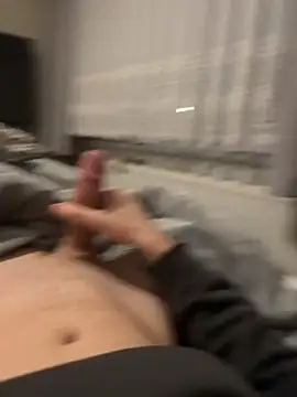 Snapshot of youssef00711 chatting on 11/29/25, 04:10 youssef00711 online show from 11/29/25, 04:10