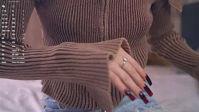 Miss miracle online show from 10/17/25, 04:04