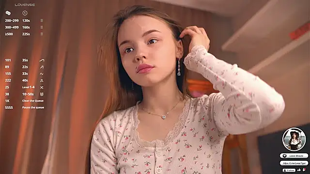 Miss miracle online show from 10/27/25, 04:44