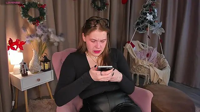 Colleen Blake online show from 11/26/25, 05:03