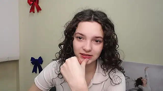  SusieSu  online show from 01/15/25, 07:26