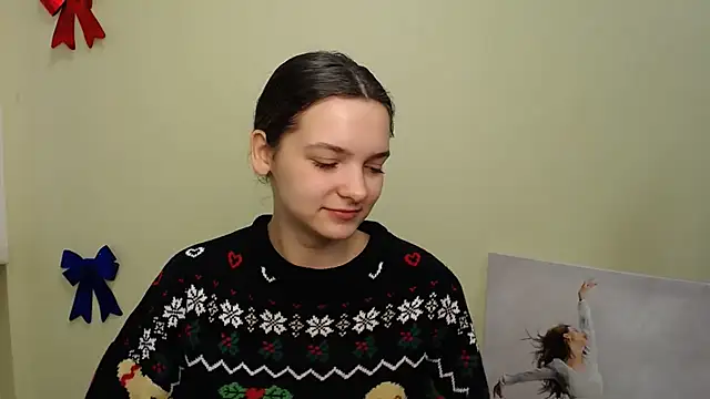  SusieSu  online show from 01/18/25, 10:28