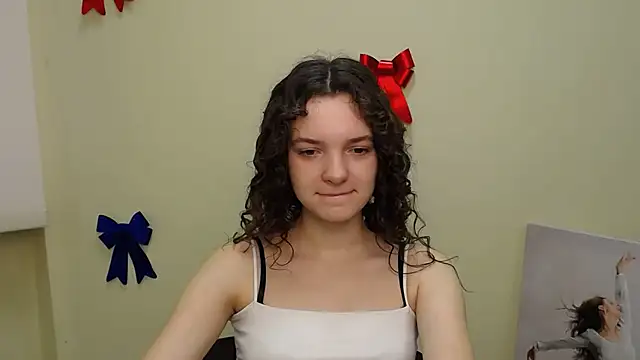  SusieSu  online show from 01/25/25, 07:38