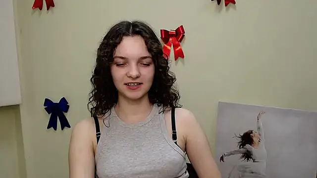  SusieSu  online show from 02/15/25, 04:56