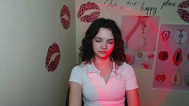  SusieSu  online show from 03/16/25, 01:49