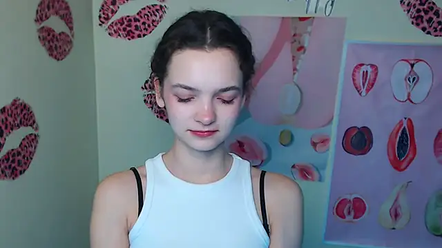  SusieSu  online show from 12/01/25, 01:05