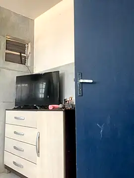 Gabrielleof online show from 10/30/25, 03:02