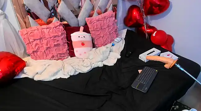 Snapshot of Tiffany_sander chatting on 02/15/25, 09:16 Tiffany sander online show from 02/15/25, 09:16