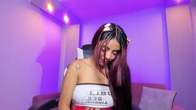 Snapshot of Tiffany_sander chatting on 09/16/25, 03:29 Tiffany sander online show from 09/16/25, 03:29