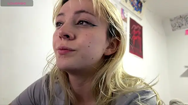 Cloe five online show from 05/14/26, 04:41