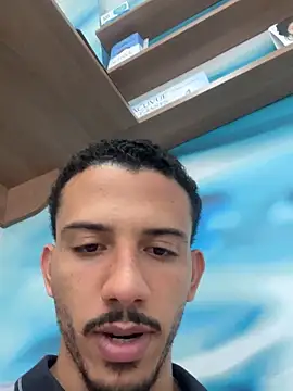 Snapshot of pteno1 chatting on 12/20/24, 07:17 pteno1 online show from 12/20/24, 07:17