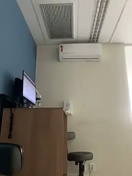 Snapshot of pteno1 chatting on 12/28/24, 02:42 pteno1 online show from 12/28/24, 02:42