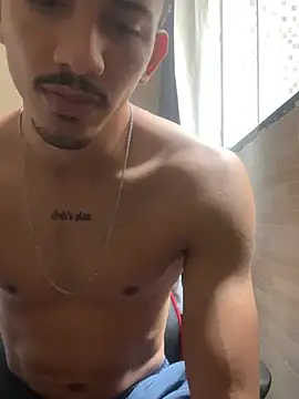 Snapshot of pteno1 chatting on 01/17/25, 12:31 pteno1 online show from 01/17/25, 12:31