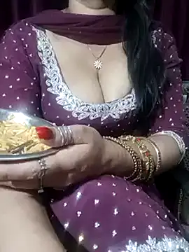 Anamika Kapoor online show from 02/28/25, 10:17