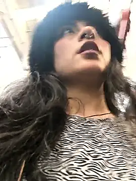 Lila Desiree online show from 11/02/25, 08:22