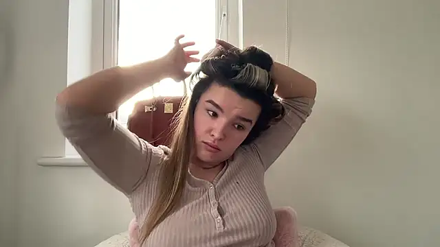 maisiesmithx online show from 01/17/26, 11:37