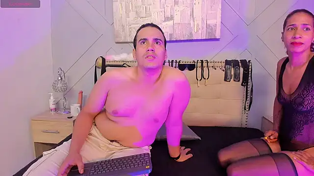 Snapshot of Vale_n_Matt chatting on 09/11/25, 03:28 Vale n Matt online show from 09/11/25, 03:28