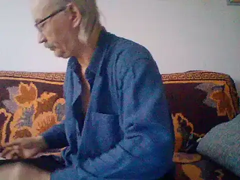 Snapshot of loverboyxxx69 chatting on 02/12/25, 01:27 loverboyxxx69 online show from 02/12/25, 01:27