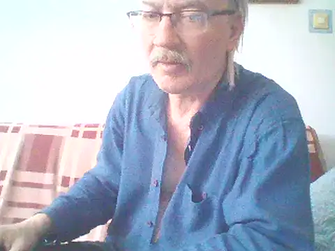 Snapshot of loverboyxxx69 chatting on 02/28/25, 03:04 loverboyxxx69 online show from 02/28/25, 03:04