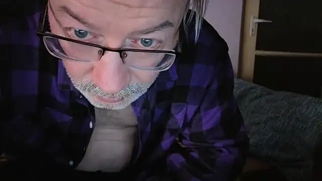 Snapshot of loverboyxxx69 chatting on 11/10/25, 02:54 loverboyxxx69 online show from 11/10/25, 02:54