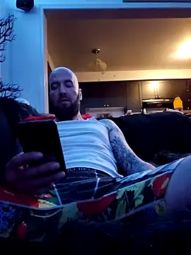 Beardedtattood online show from 02/06/25, 01:49