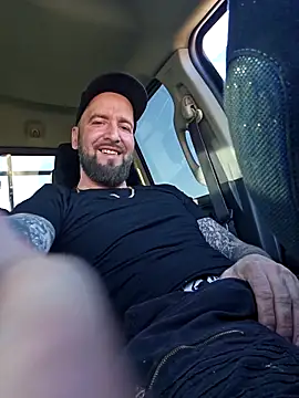 Beardedtattood online show from 03/18/25, 01:42